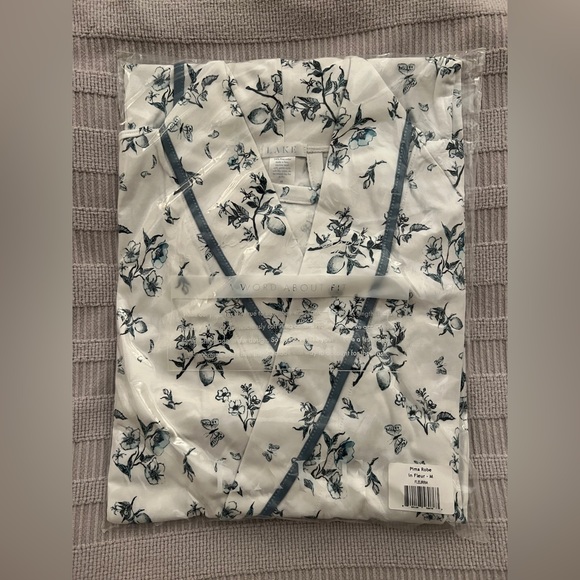 NWT Lake Pajamas Robe in Fleur - Picture 3 of 5